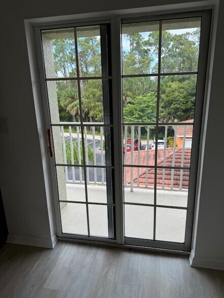 Building Photo - 4455 Botanical Place Cir