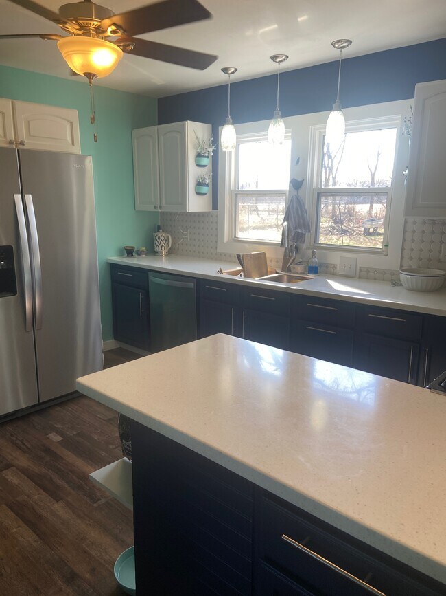 Building Photo - 167 Peacock Walk