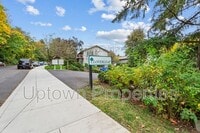 Building Photo - 1420 SW Bertha Blvd