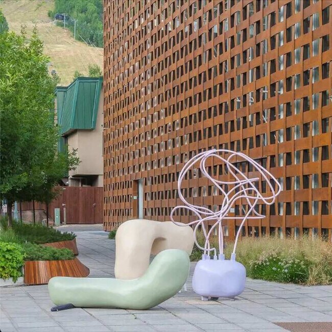 Building Photo - 205 E Durant Ave