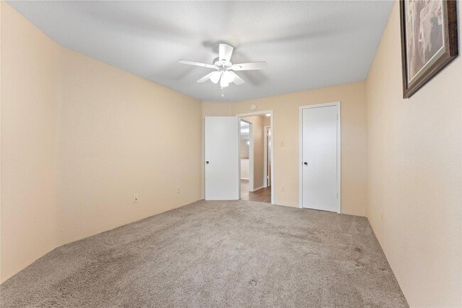 Building Photo - 10871 Braes Bend Dr