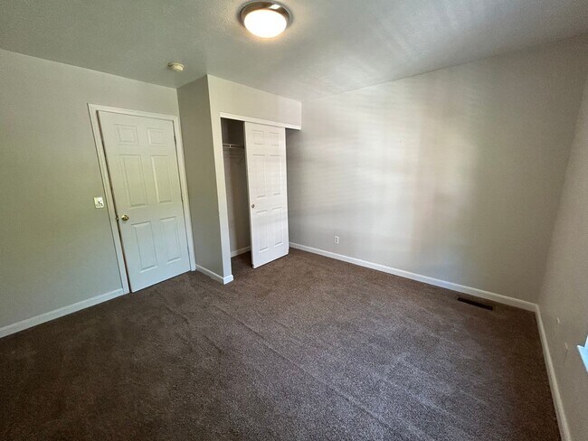 Building Photo - WESTWOOD- 3 Bed/ 2 full bath with 2 car garage