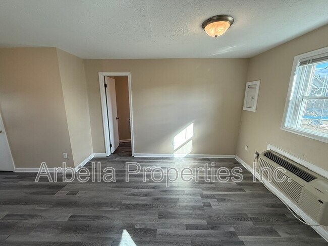 Building Photo - 1509 Fuller St