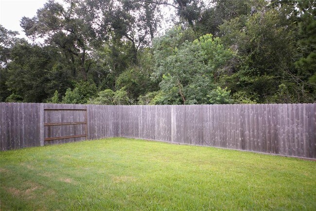 Building Photo - 27638 Mesabe Dr