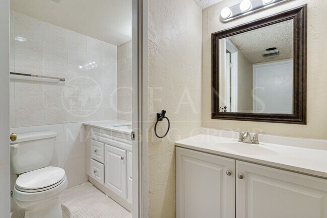 Building Photo - Oceanfront 2BR/2BA High-Rise Condo – Dayto...