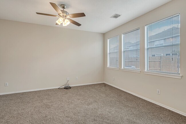 Building Photo - 6213 Stoney Creek Dr