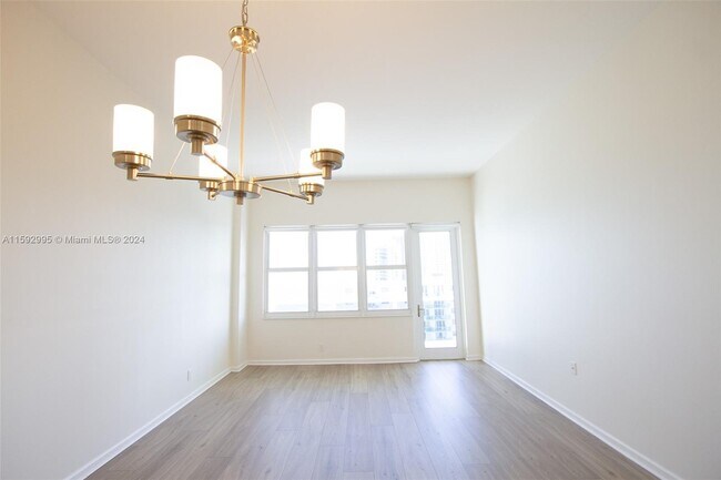 Building Photo - 3725 S Ocean Dr