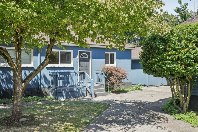 Primary Photo - Discover Your New Home in the Kenton Neigh...