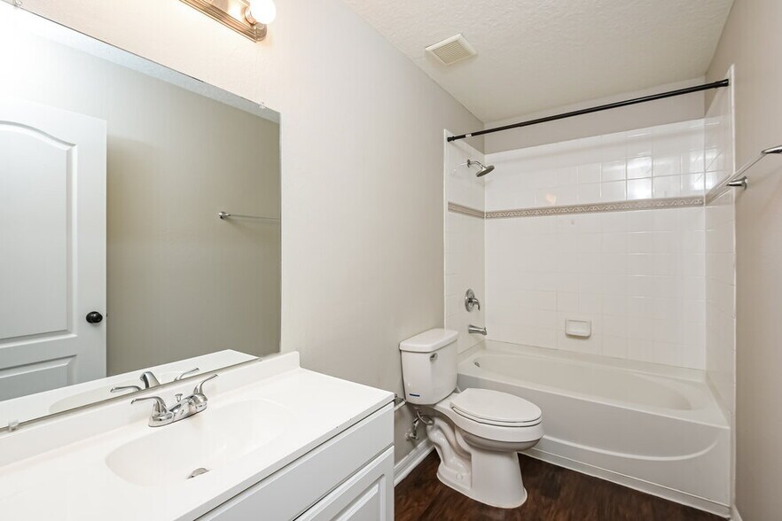 Building Photo - 3322 Whistling Trail