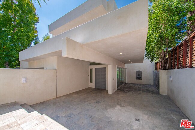 Building Photo - 1591 Lindacrest Dr