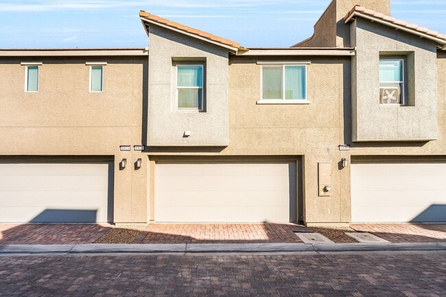 Building Photo - Super Cute 3 Bedroom Home For Lease!