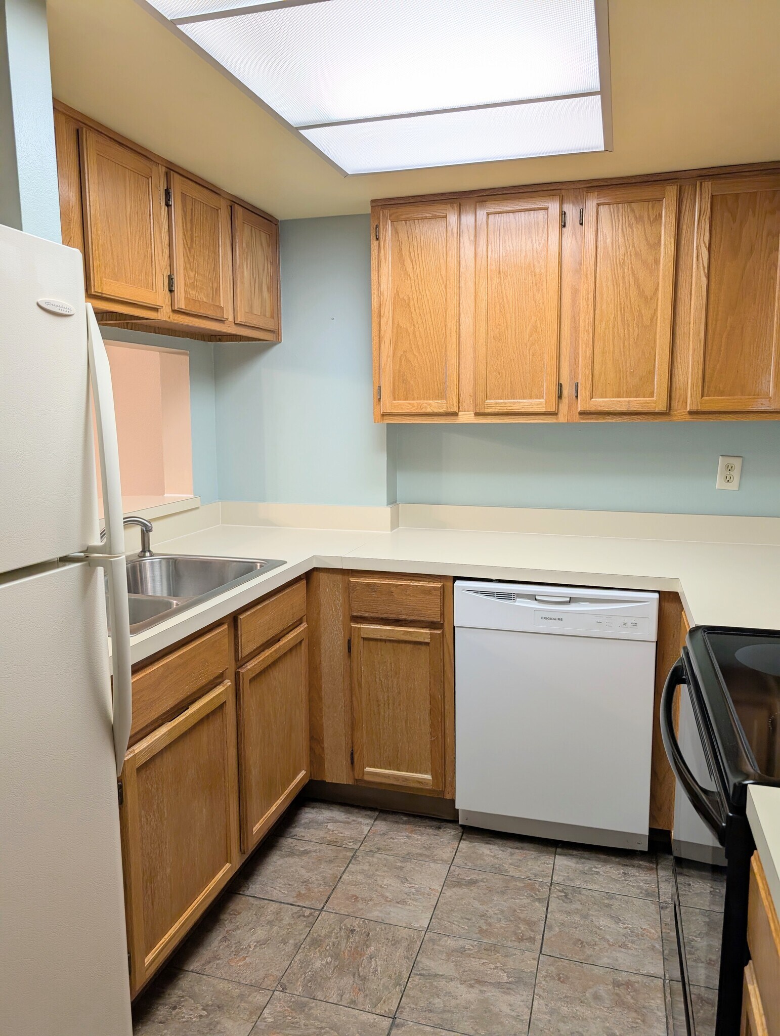 Kitchen - 235 6th St NW