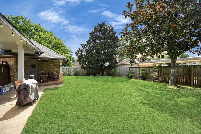 Building Photo - 3715 Hawkins Ct