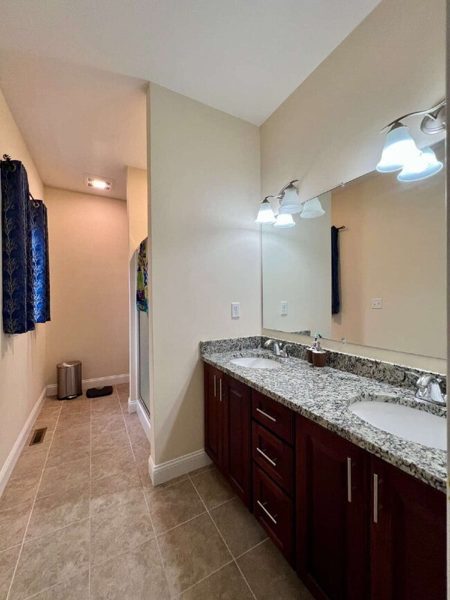 Building Photo - New listing! Beautiful home in Bellingham!