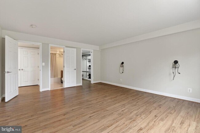 Building Photo - 1461A N Van Dorn St