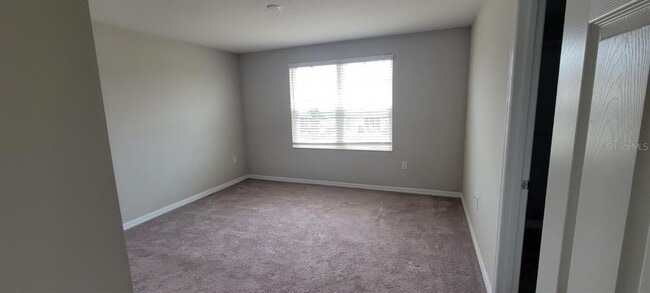 Building Photo - 7025 Grand Elm Dr