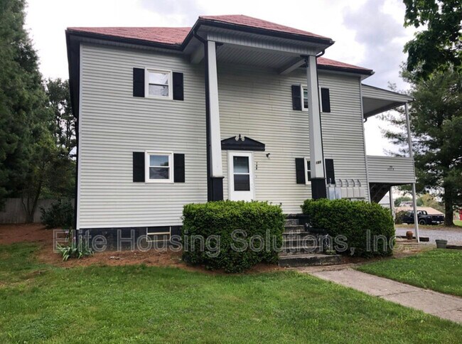 Building Photo - 108 E Buck Ave