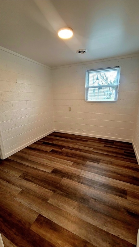 Building Photo - 118 N Old Church St