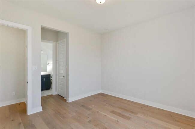 Building Photo - 21311 Blue Wood Aster Ct