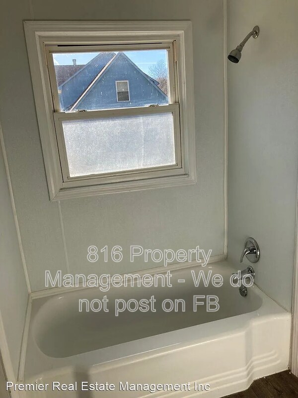 Building Photo - 7614 Eby Ave