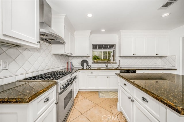 Building Photo - 1800 Glenwood Ln