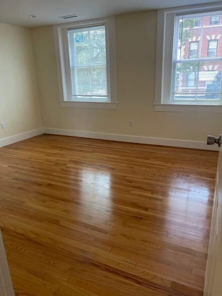 2 bedroom - 528 Chapel St