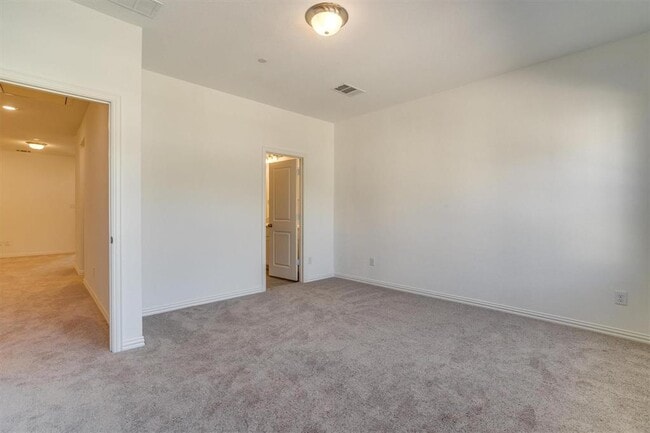 Building Photo - 9935 Schramm St