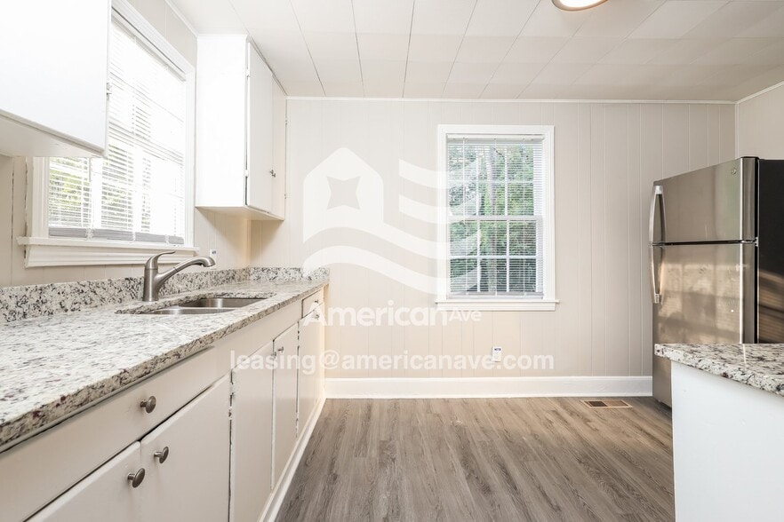 Building Photo - 4282 Adams St