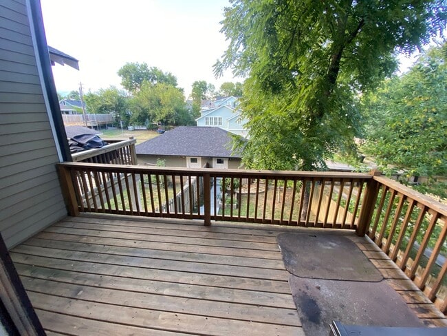 Building Photo - Prime East End Rental Home