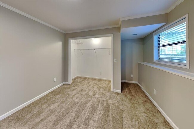 Building Photo - 507 Penny Ln