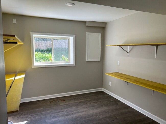 Building Photo - 4 Bedrooms with Finished Basement and Bonu...