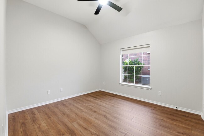 Building Photo - 29819 S Legends Village Cir