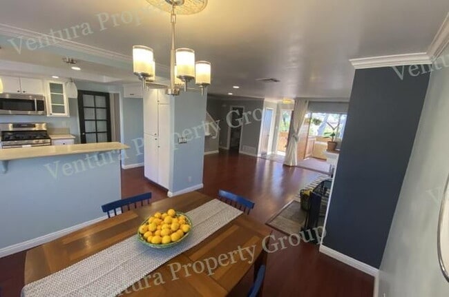 Building Photo - "COMING SOON - Spacious 2-Bed Townhouse in Ventura's Heart!"