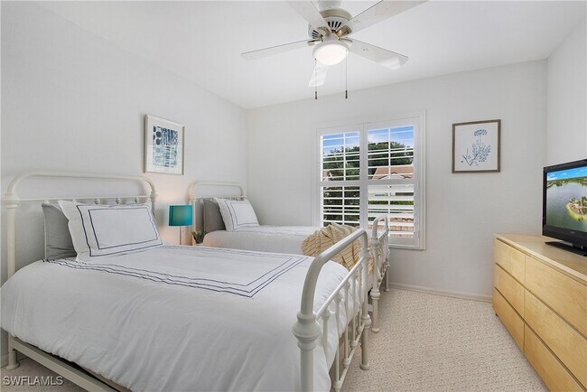 Building Photo - 8375 Excalibur Cir