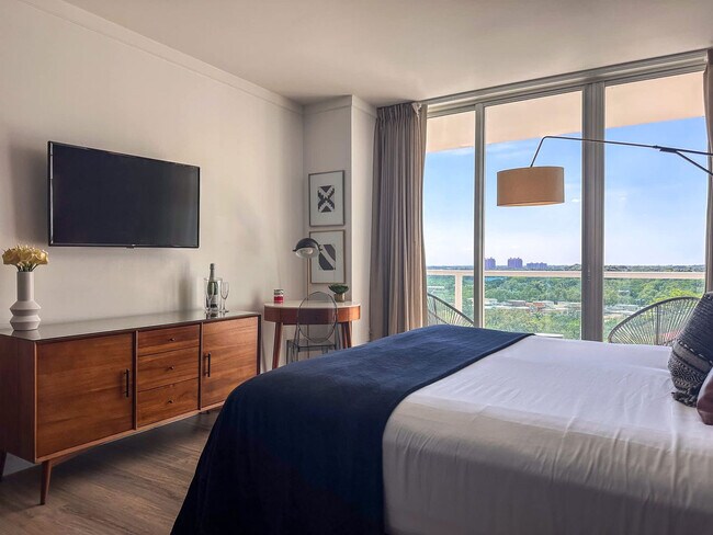 Building Photo - 2889 McFarlane Rd