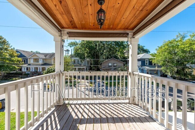 Building Photo - 117 E 4th St