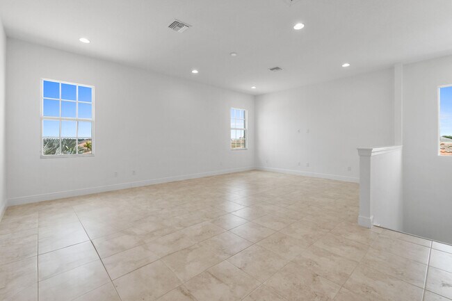 Building Photo - 9019 SW Terzi Wy