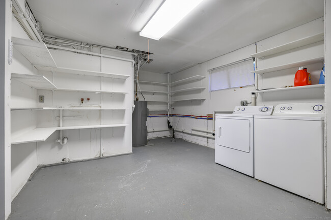 Building Photo - 10 Stanwick Pl