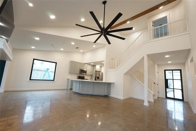 Building Photo - 8006 Tiffany Dr