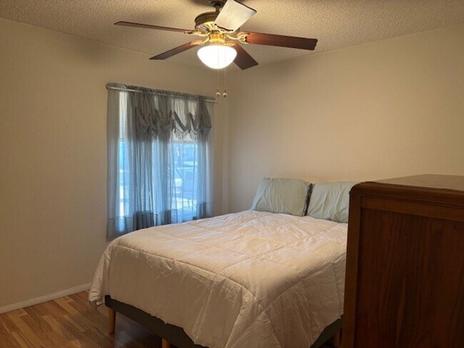 Building Photo - 982 Leisure World