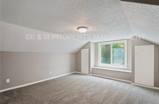 Building Photo - 8022 W 61st St