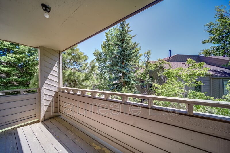 Building Photo - 23597 Genesee Village Rd