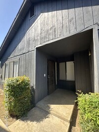 Building Photo - 3103