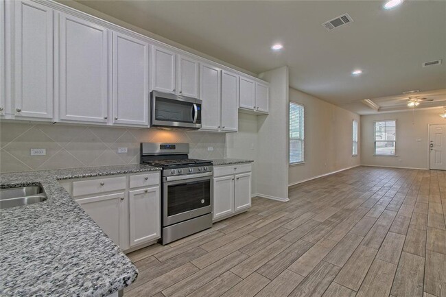 Building Photo - 468 Perryville Lp