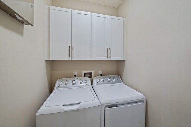Building Photo - 7112 Edison Pl