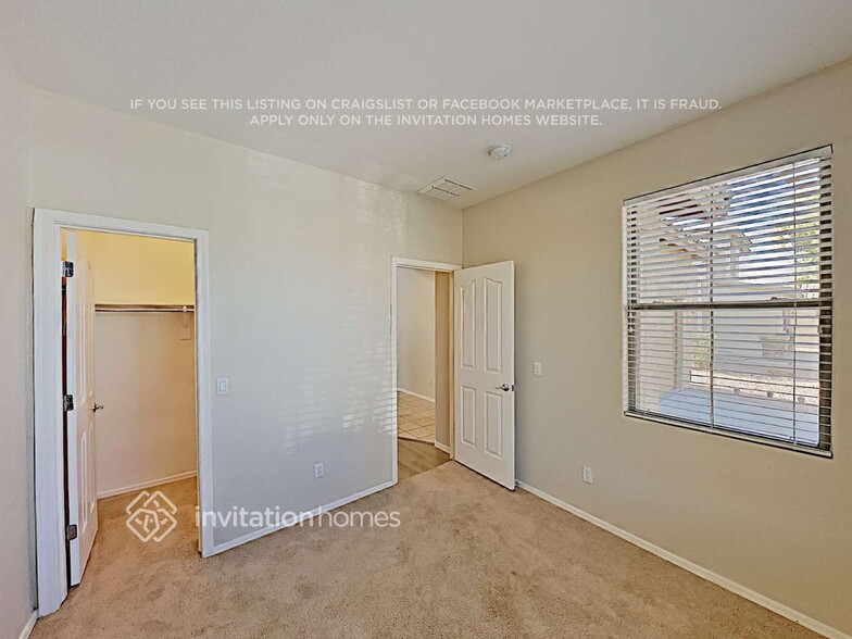 Building Photo - 3419 E Pinot Noir Ave