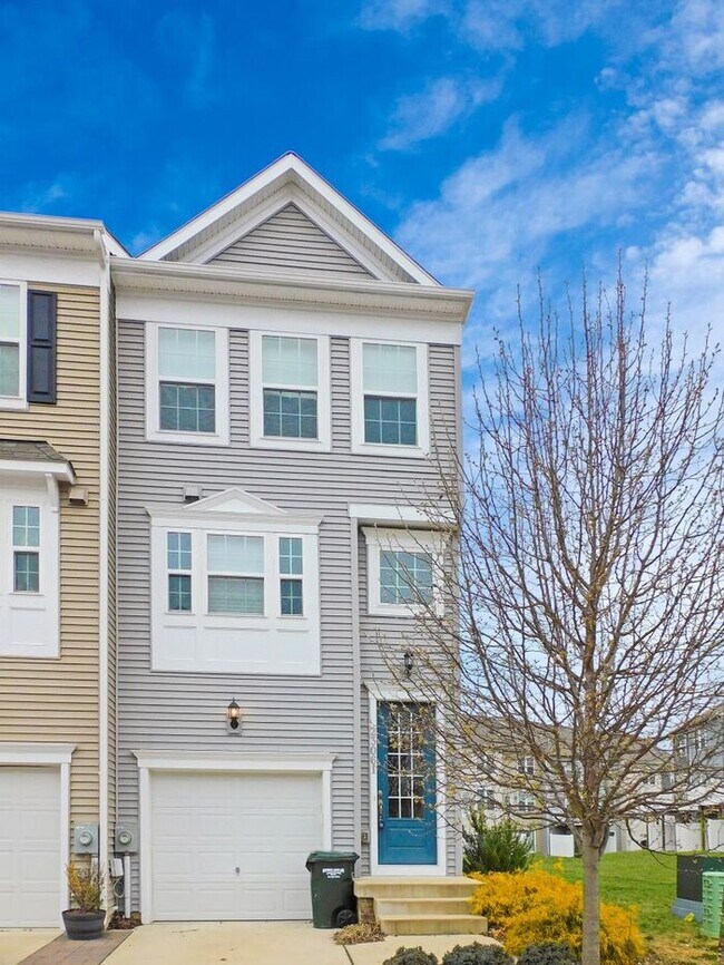 Endunit Wildewood Townhome with Garage 23061 Mountain Laurel Ln