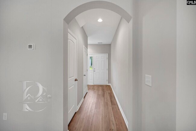 Building Photo - 122 Drummond Wy