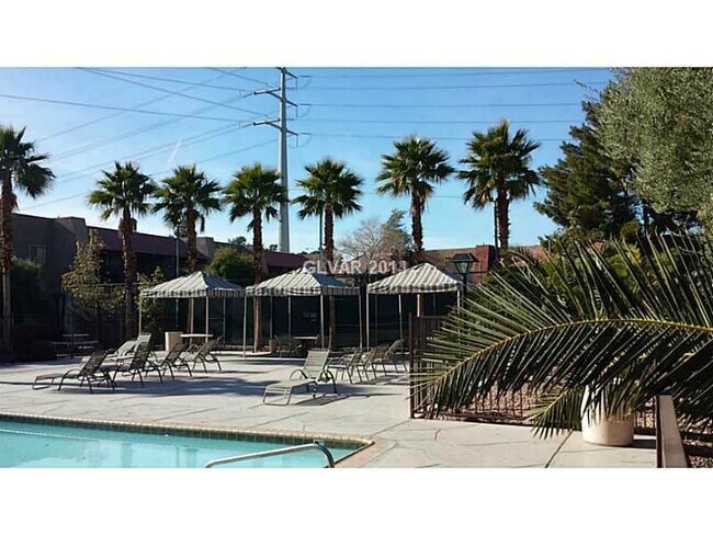 Building Photo - 5360 Indian River Dr