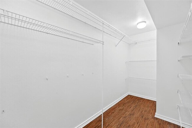 Building Photo - 6804 N Capital of Texas Hwy